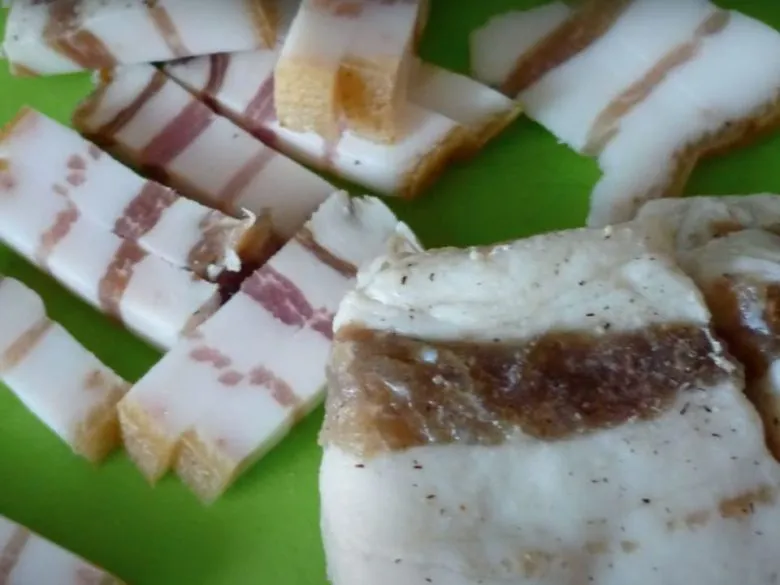 Как быстро и вкусно засолить сало горячим способом дома
