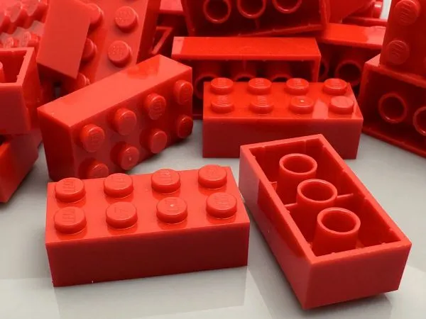 LEGO выпустила набор «Вилли Вонка и шоколадная фабрика» по мотивам известного фильма