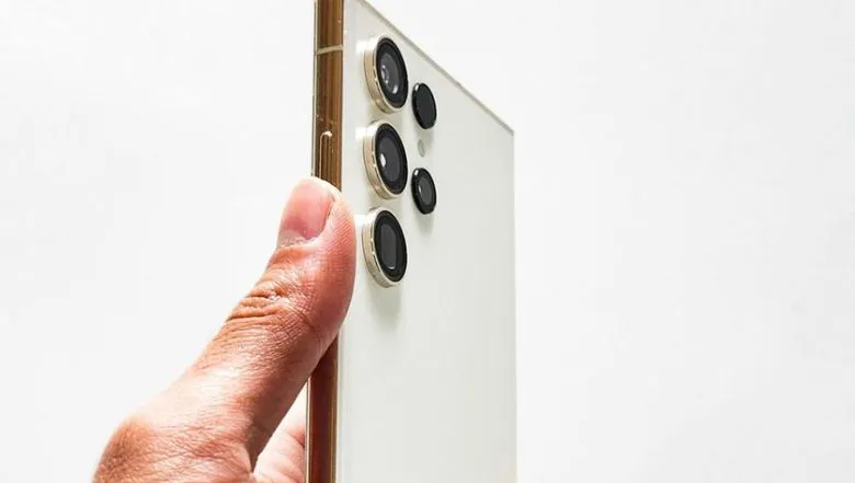 Samsung готовит ультратонкие смартфоны Galaxy S26 с мощной батареей