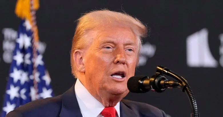 Трамп предлагает трехстороннюю встречу с Зеленским и Путиным после саммита на Аляске