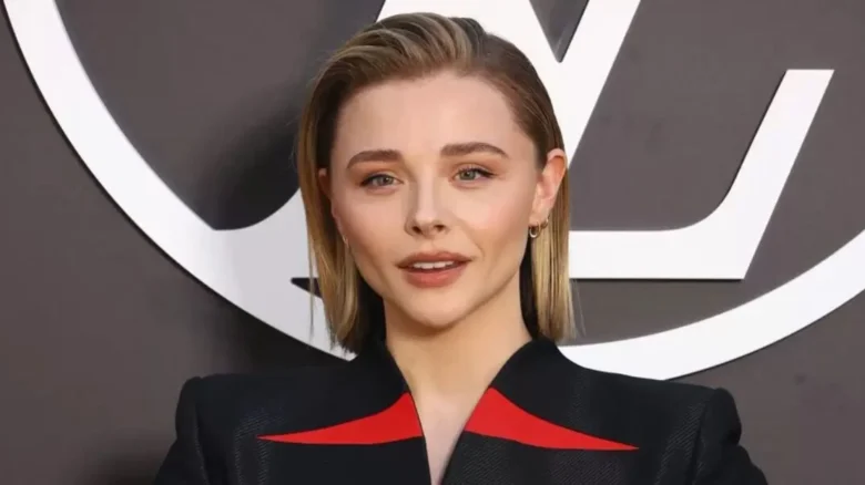Хлоя Грейс Морець і Кейт Гаррісон зіграли весілля у сукнях Louis Vuitton