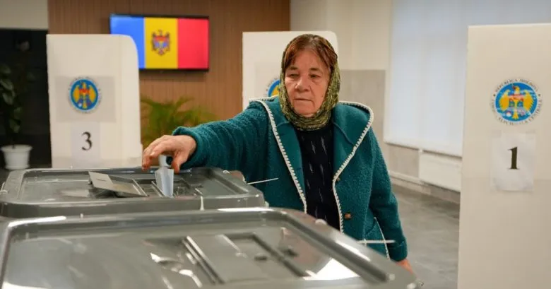 В Молдове начались парламентские выборы: главная борьба между проевропейцами и оппозицией