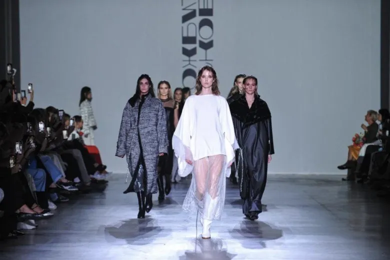 Vorozhbyt&Zemskova презентували урбаністичну колекцію на Ukrainian Fashion Week SS’26