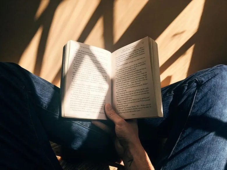 Как читать книги для лучшего запоминания: советы и шаги