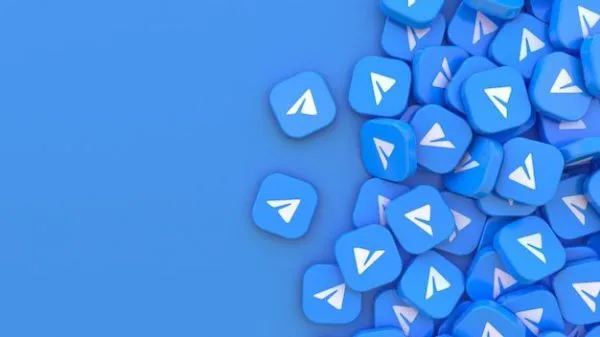 Telegram обновил дизайн: эффект «жидкого стекла» и новые функции для iOS