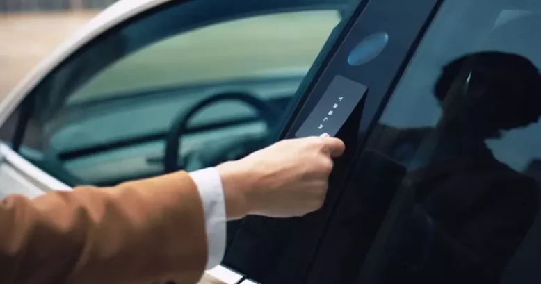 Tesla припиняє безкоштовну видачу ключ-карток для нових авто