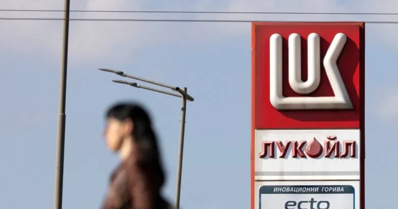 Еврокомиссия рассматривает исключения для активов Lukoil в Европе из-за санкций США