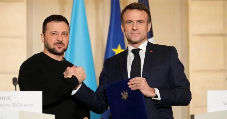 Зеленський і Макрон підписали угоду про постачання оборонного обладнання Україні