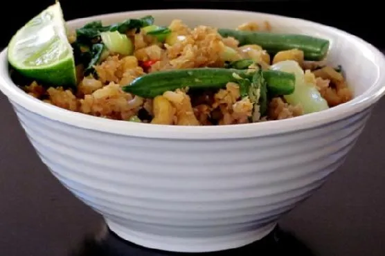 Thai Savory Brown Fried Rice: Простий і смачний рецепт тайського рису