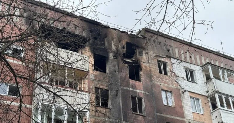 В Тернополе повреждены жилые дома из-за российской атаки, есть пострадавшие