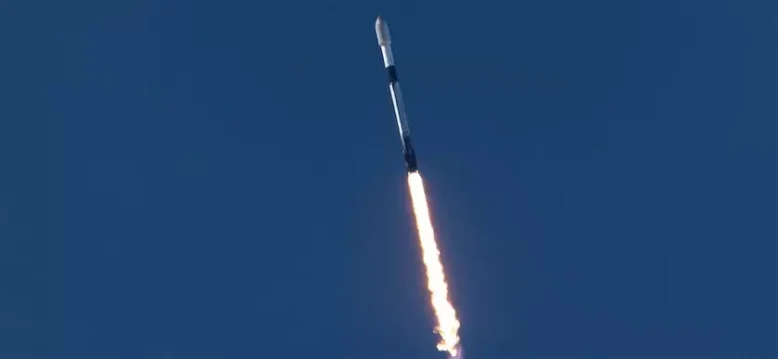 SpaceX здійснює 100-й запуск Starlink у 2025 році з доставкою 28 супутників
