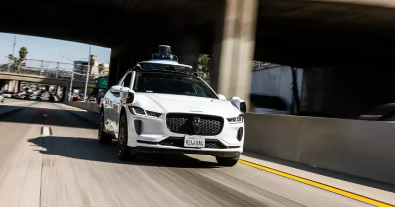 Waymo запустила безпілотні таксі на автомагістралях США: новий етап автономних перевезень