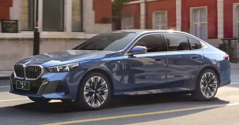 BMW представит электрический седан i5 LWB с удлиненной базой в Индии в 2026 году