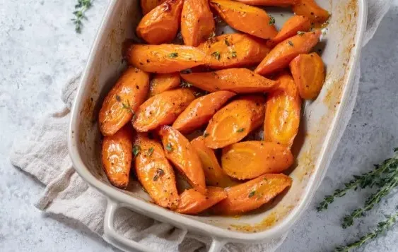 Гарнир из запеченной моркови: оригинальный рецепт к мясным блюдам