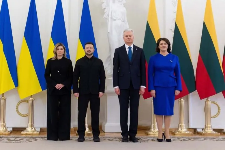 Володимир і Олена Зеленські відвідали Вільнюс на річницю Січневого повстання