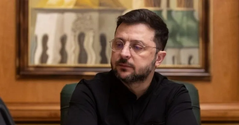 Зеленский провел консультацию с украинской делегацией перед переговорами в ОАЭ