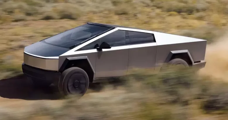 Продажі Tesla Cybertruck у США впали на 48% у 2025 році: причини та наслідки