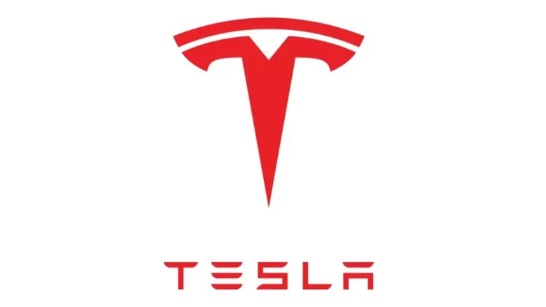 Илон Маск объявил о возобновлении разработки суперкомпьютера Tesla Dojo3
