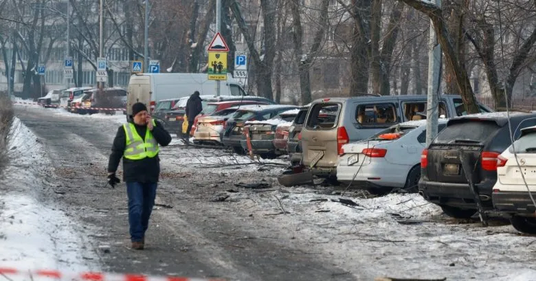Зеленский обсудил последствия массовой атаки и новую тактику войск рф