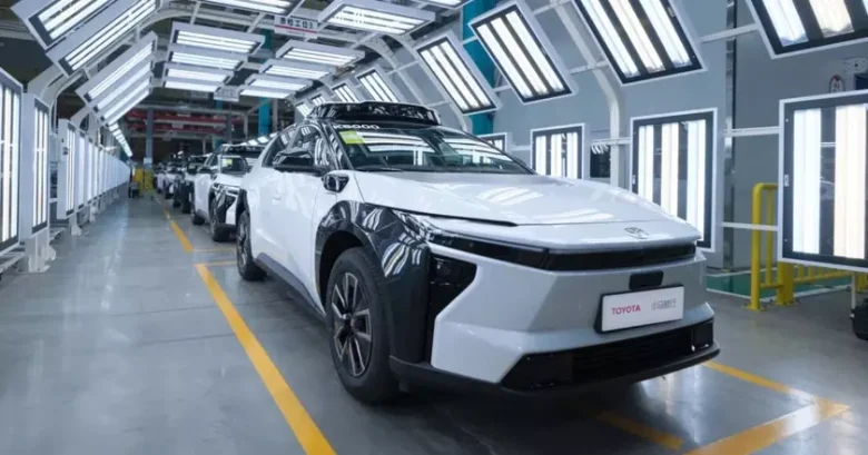 GAC Toyota і Pony.ai презентували серійне роботаксі на базі Toyota bZ4X у Китаї