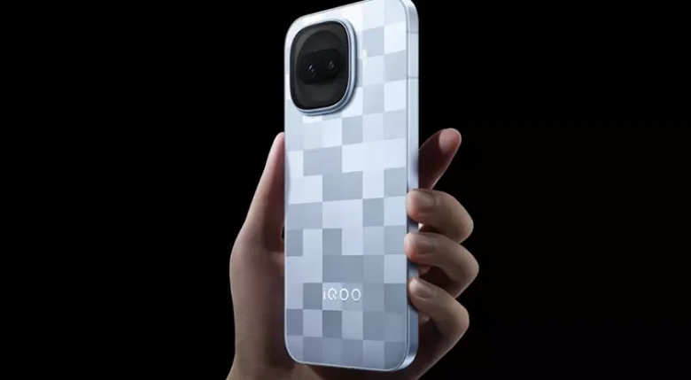 iQOO 15R: компактный субфлагман с мощной батареей и Snapdragon 8 Gen 5