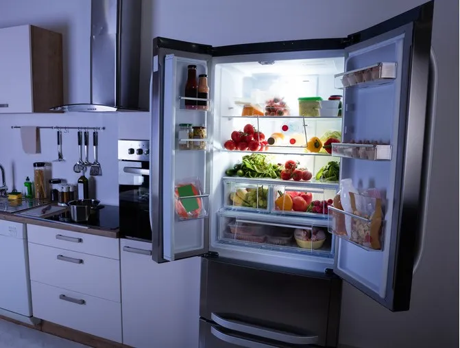 Как безопасно хранить продукты в холодильнике и избежать отравлений