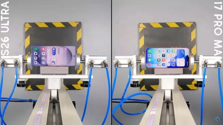 Краш-тест iPhone 17 Pro Max та Galaxy S26 Ultra: хто витримав падіння краще