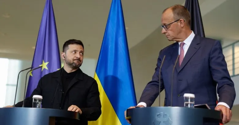 Мерц і Зеленський обговорили обмеження виїзду чоловіків призовного віку до ЄС