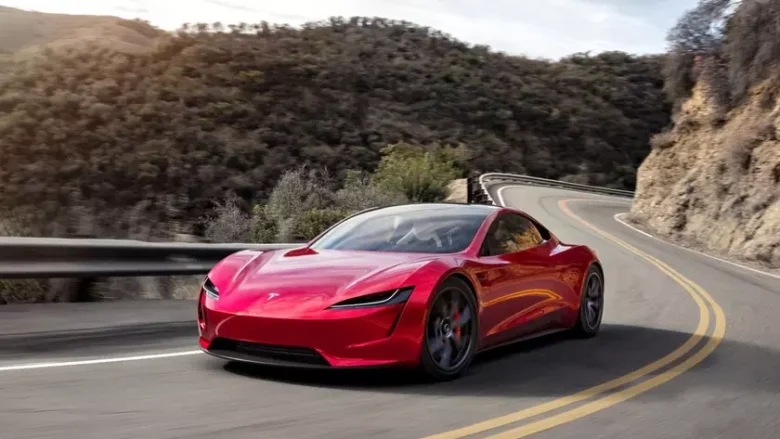 Tesla Roadster второго поколения: старт тестов и новости о производстве